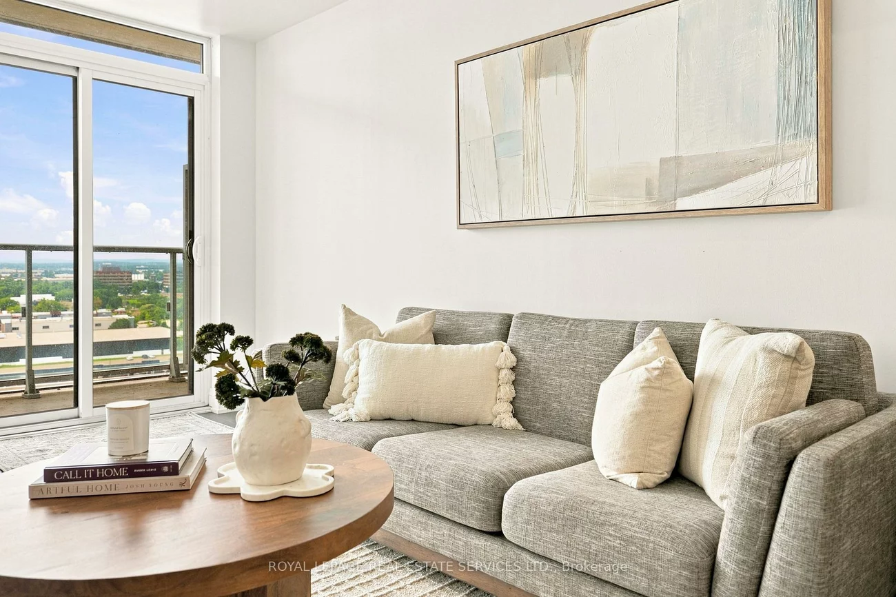 55, Speers, 1002 - CO Central, Oakville