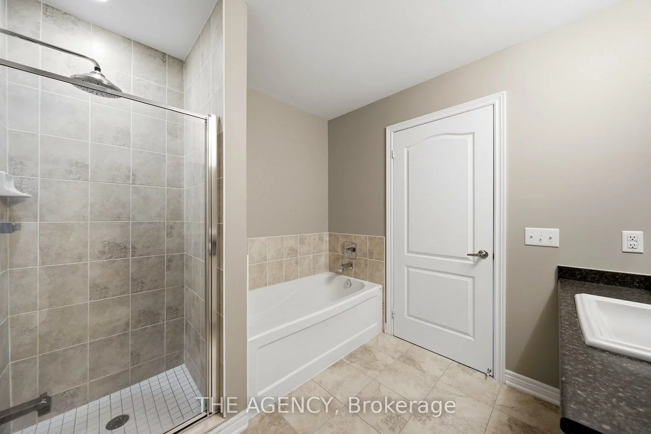 2460, Prince Michael, 1009 - JC Joshua Creek, Oakville