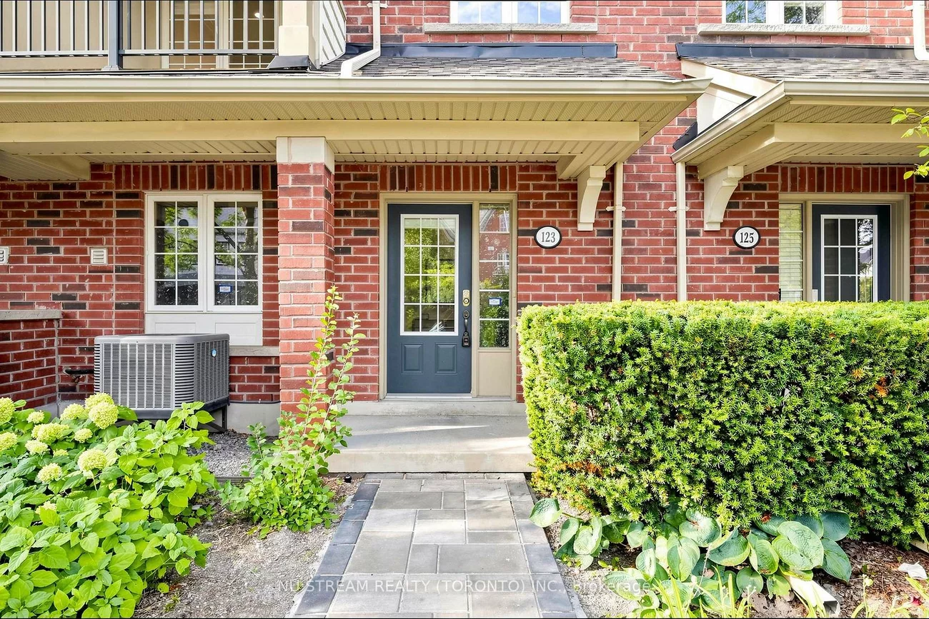 123, Georgian, 1015 - RO River Oaks, Oakville