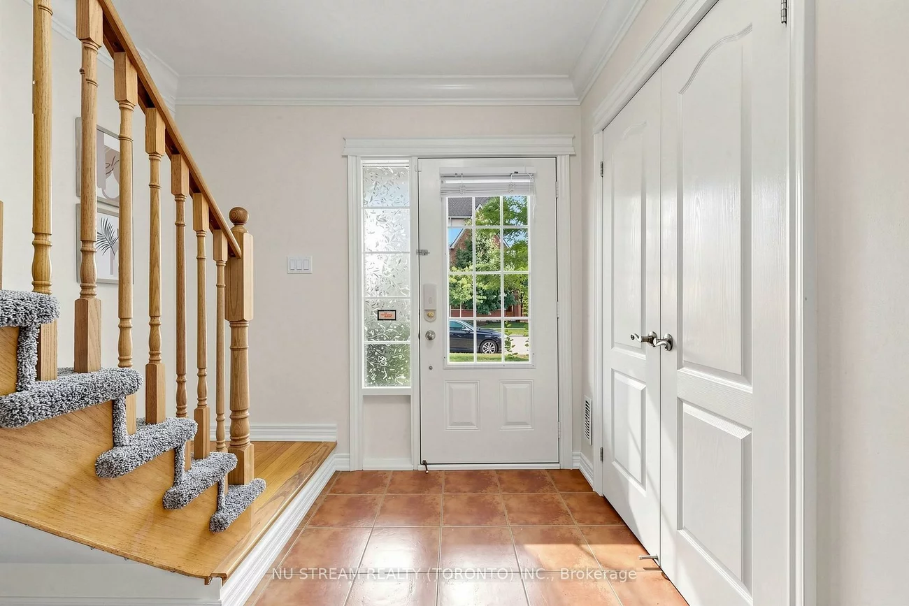 123, Georgian, 1015 - RO River Oaks, Oakville