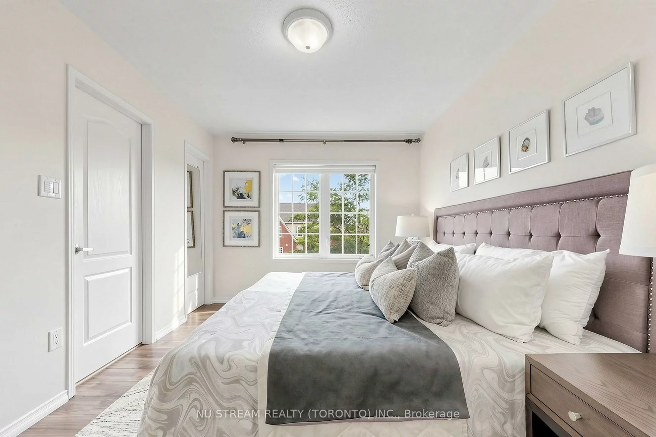 123, Georgian, 1015 - RO River Oaks, Oakville