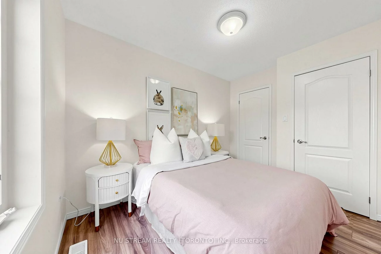 123, Georgian, 1015 - RO River Oaks, Oakville
