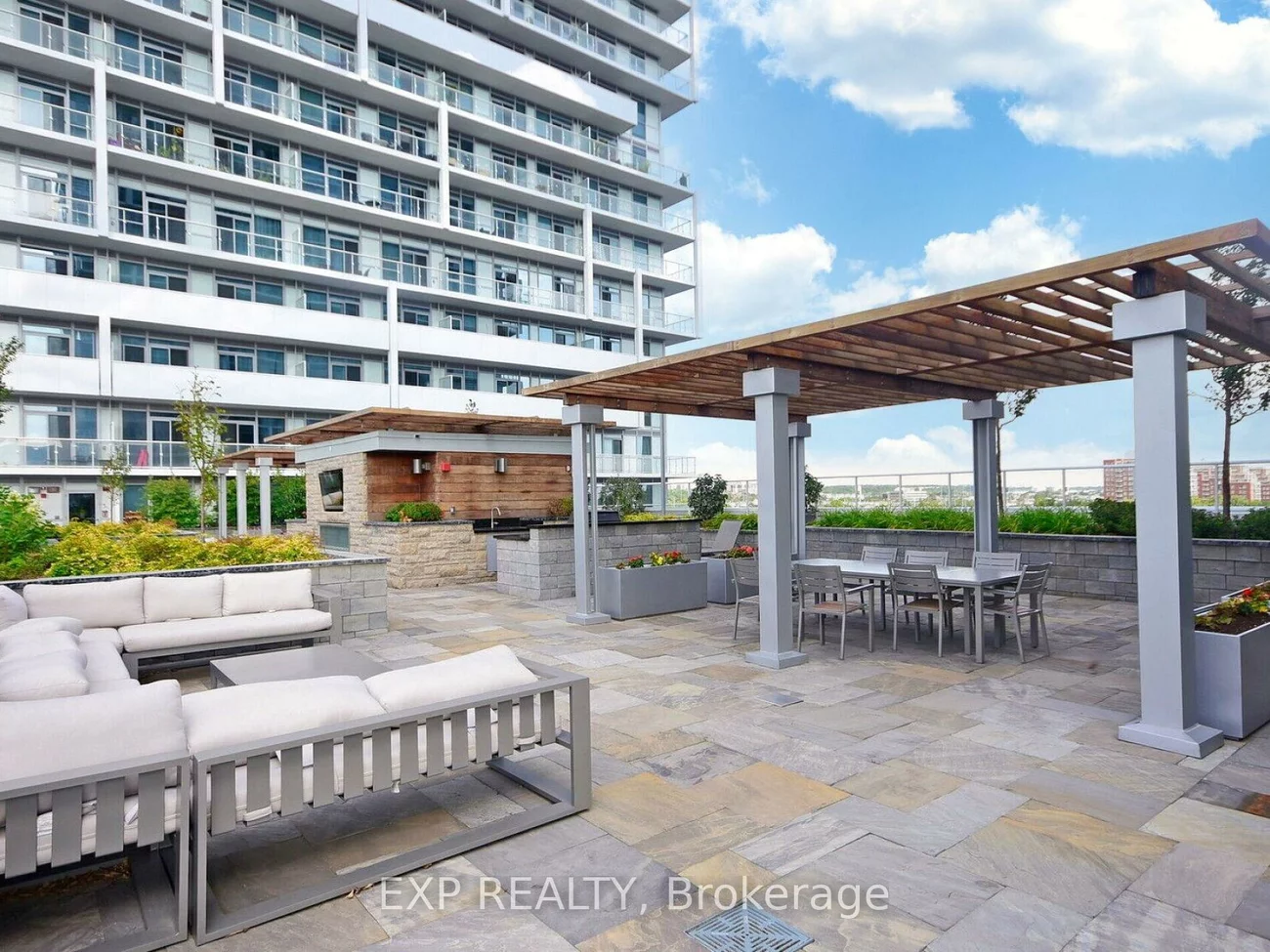 55, Speers, 1002 - CO Central, Oakville