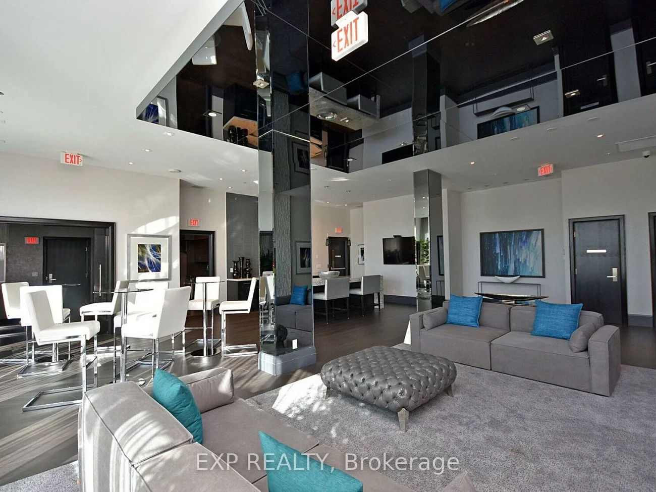 55, Speers, 1002 - CO Central, Oakville