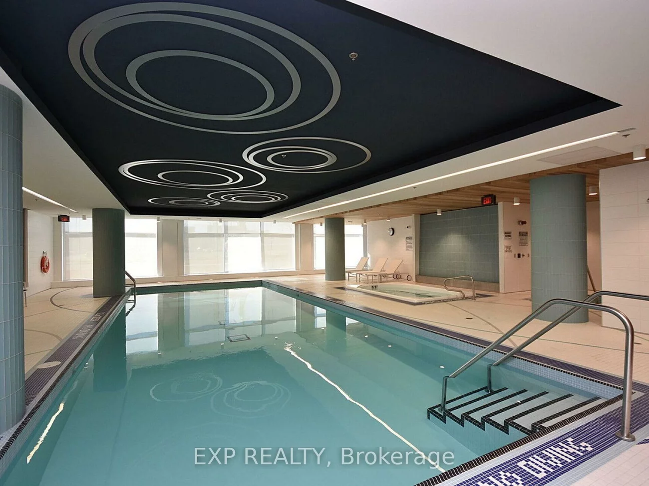 55, Speers, 1002 - CO Central, Oakville
