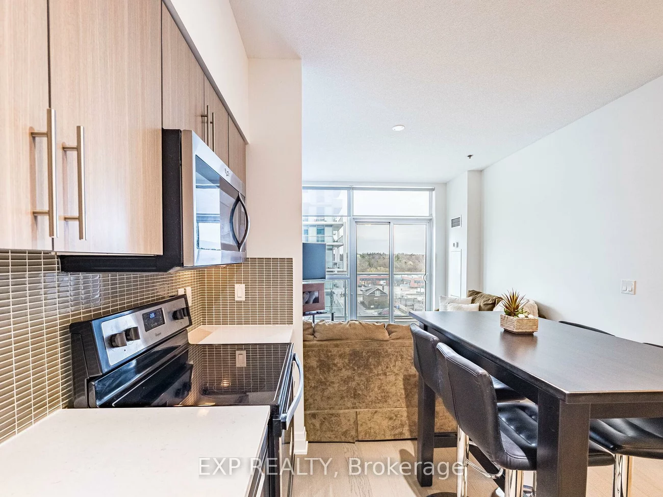55, Speers, 1002 - CO Central, Oakville