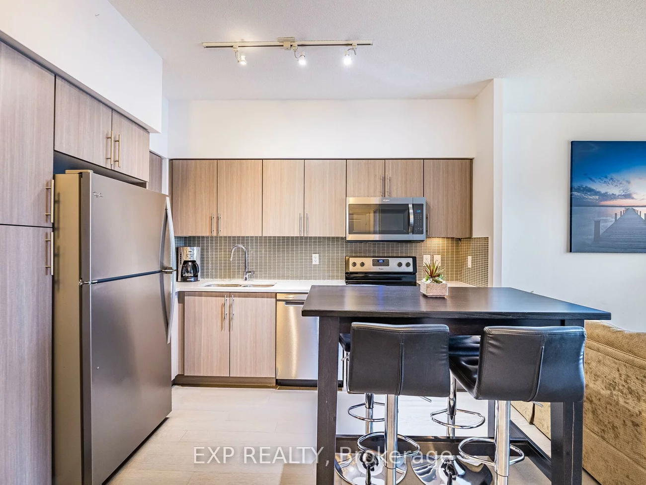 55, Speers, 1002 - CO Central, Oakville