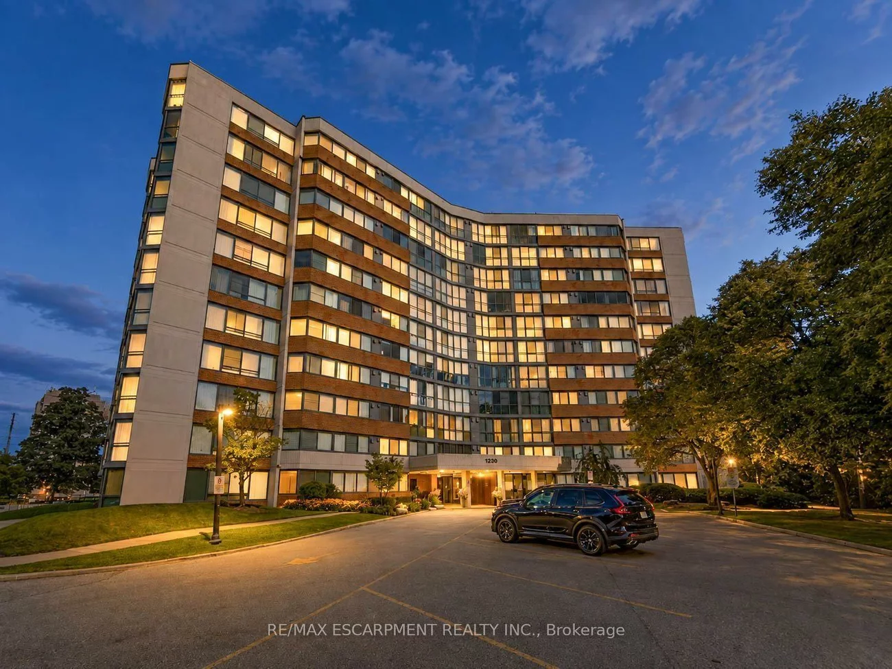 1230, Marlborough, 1003 - CP College Park, Oakville
