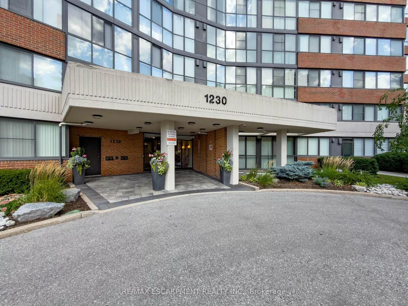 1230, Marlborough, 1003 - CP College Park, Oakville