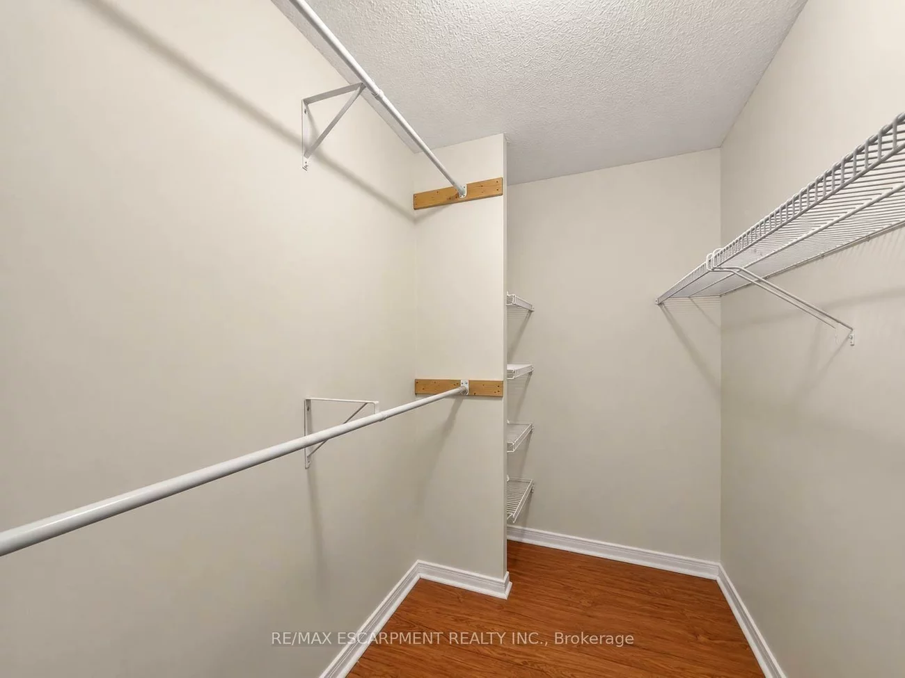 1230, Marlborough, 1003 - CP College Park, Oakville