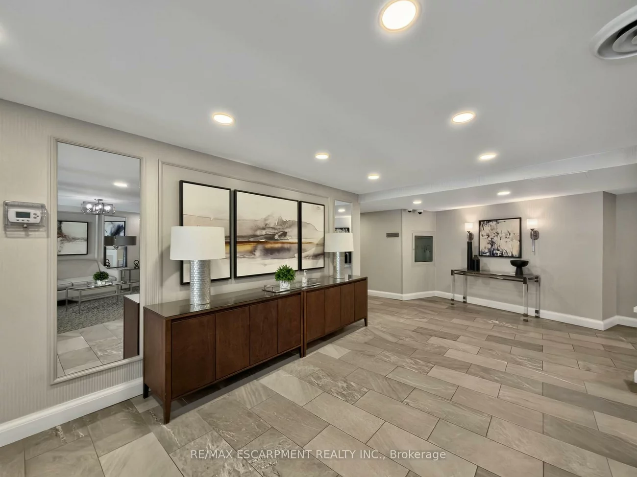 1230, Marlborough, 1003 - CP College Park, Oakville