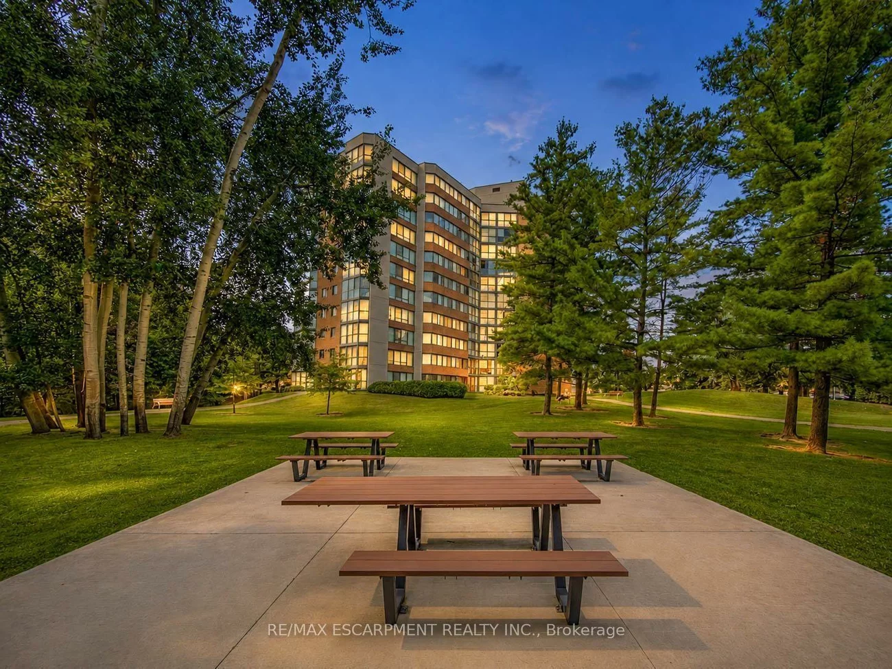 1230, Marlborough, 1003 - CP College Park, Oakville