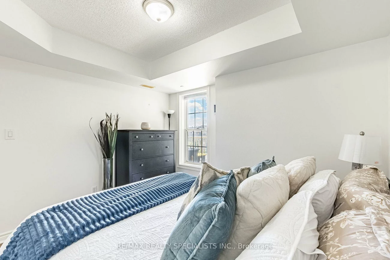 1480, Bishops, 1007 - GA Glen Abbey, Oakville