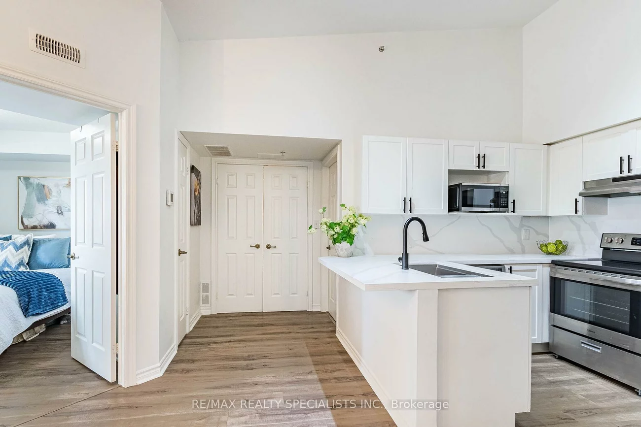 1480, Bishops, 1007 - GA Glen Abbey, Oakville