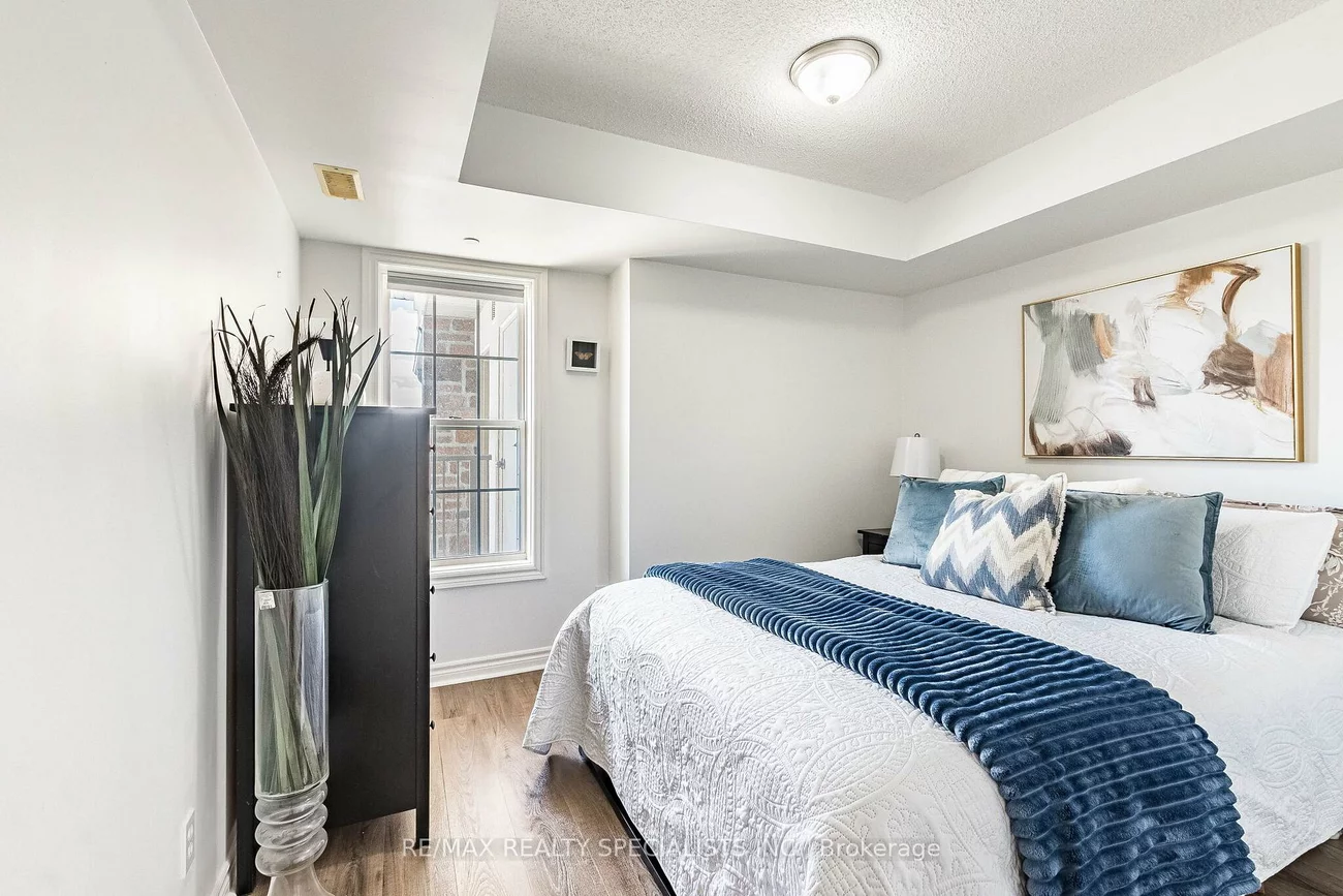 1480, Bishops, 1007 - GA Glen Abbey, Oakville