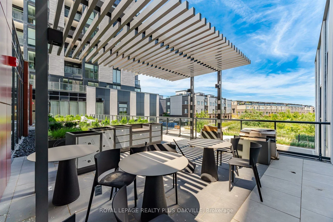 3079, Trafalgar, 1010 - JM Joshua Meadows, Oakville