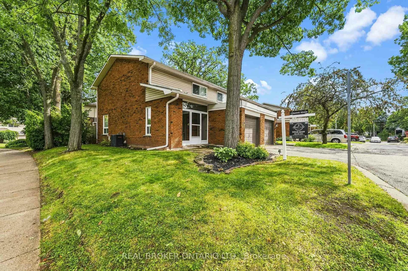 1270, Gainsborough, 1005 - FA Falgarwood, Oakville