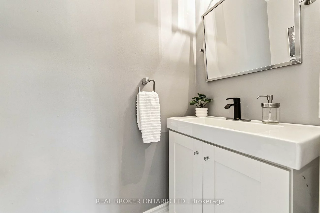 1270, Gainsborough, 1005 - FA Falgarwood, Oakville