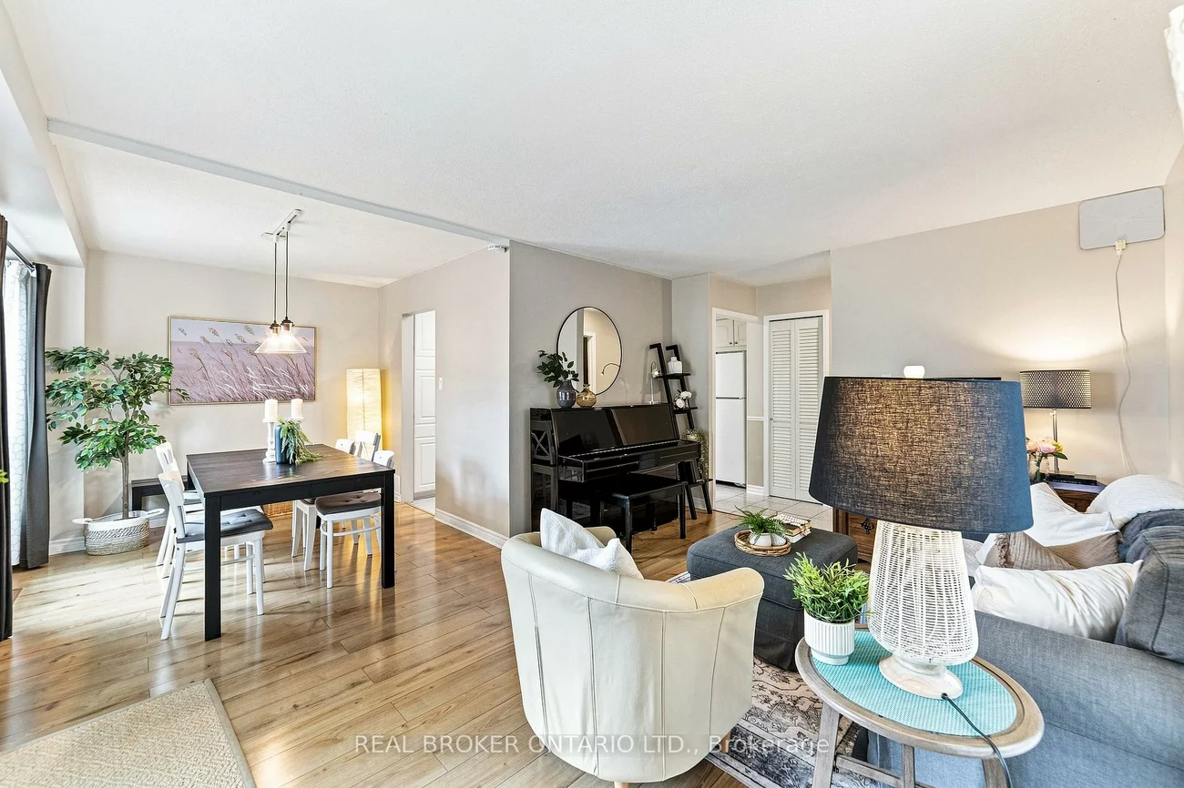 1270, Gainsborough, 1005 - FA Falgarwood, Oakville