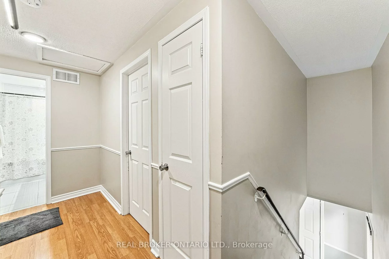 1270, Gainsborough, 1005 - FA Falgarwood, Oakville