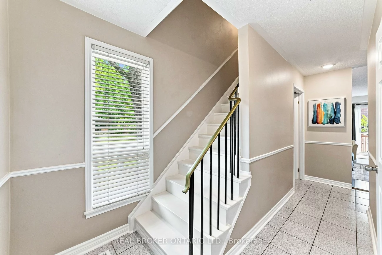 1270, Gainsborough, 1005 - FA Falgarwood, Oakville
