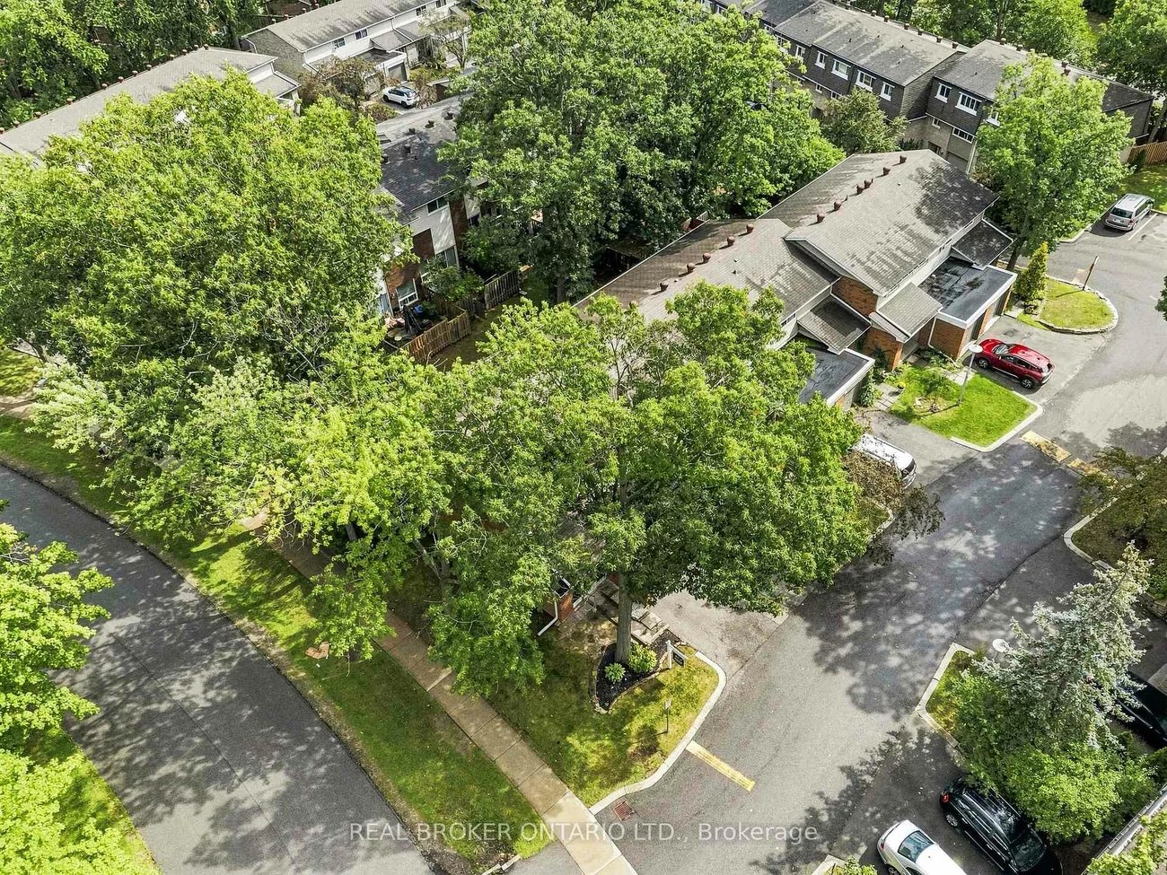 1270, Gainsborough, 1005 - FA Falgarwood, Oakville