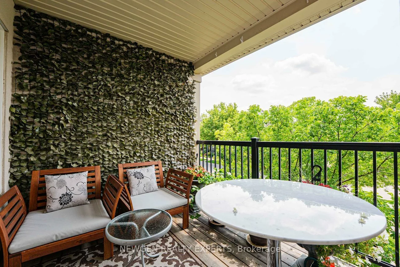 109, Georgian, 1015 - RO River Oaks, Oakville