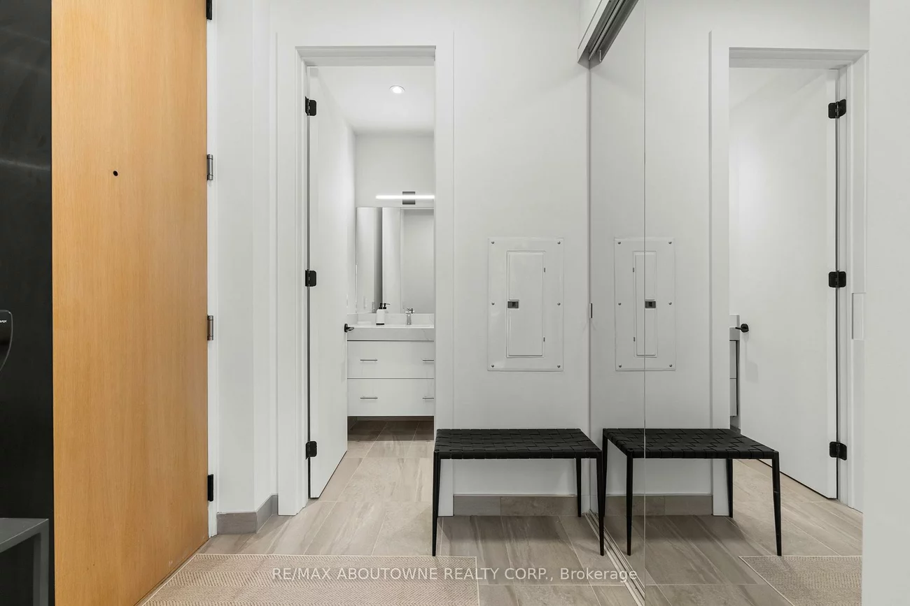 123, Maurice, 1002 - CO Central, Oakville