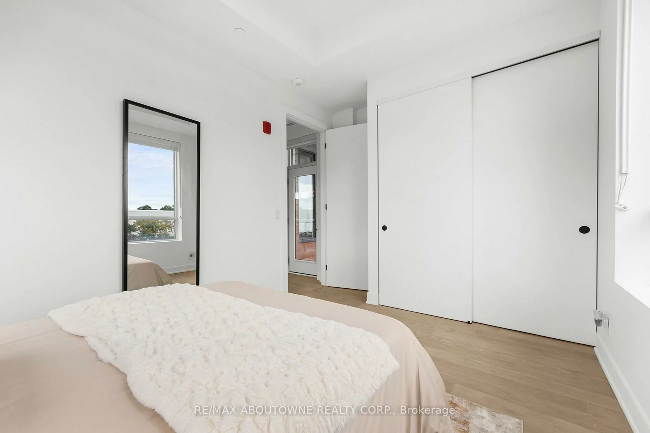 123, Maurice, 1002 - CO Central, Oakville