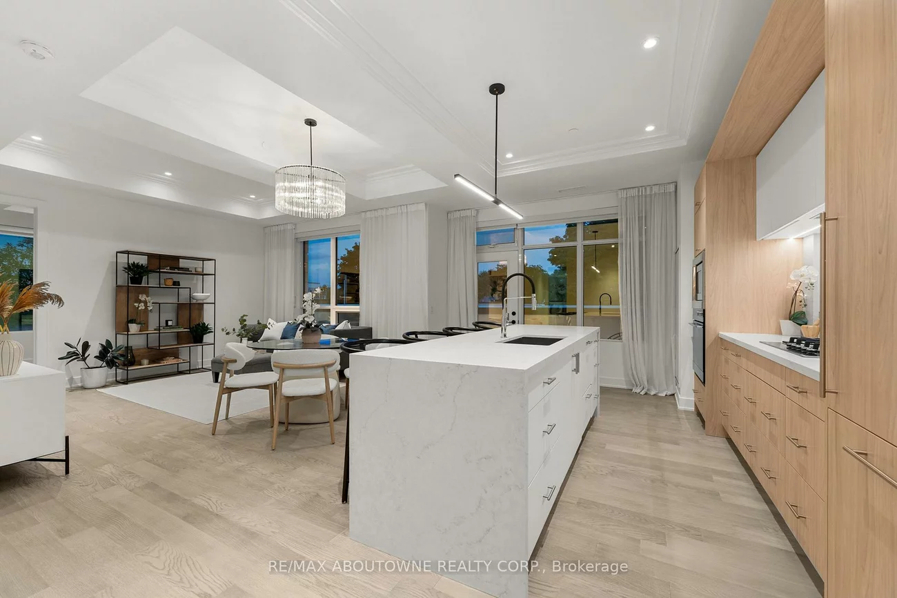 123, Maurice, 1002 - CO Central, Oakville