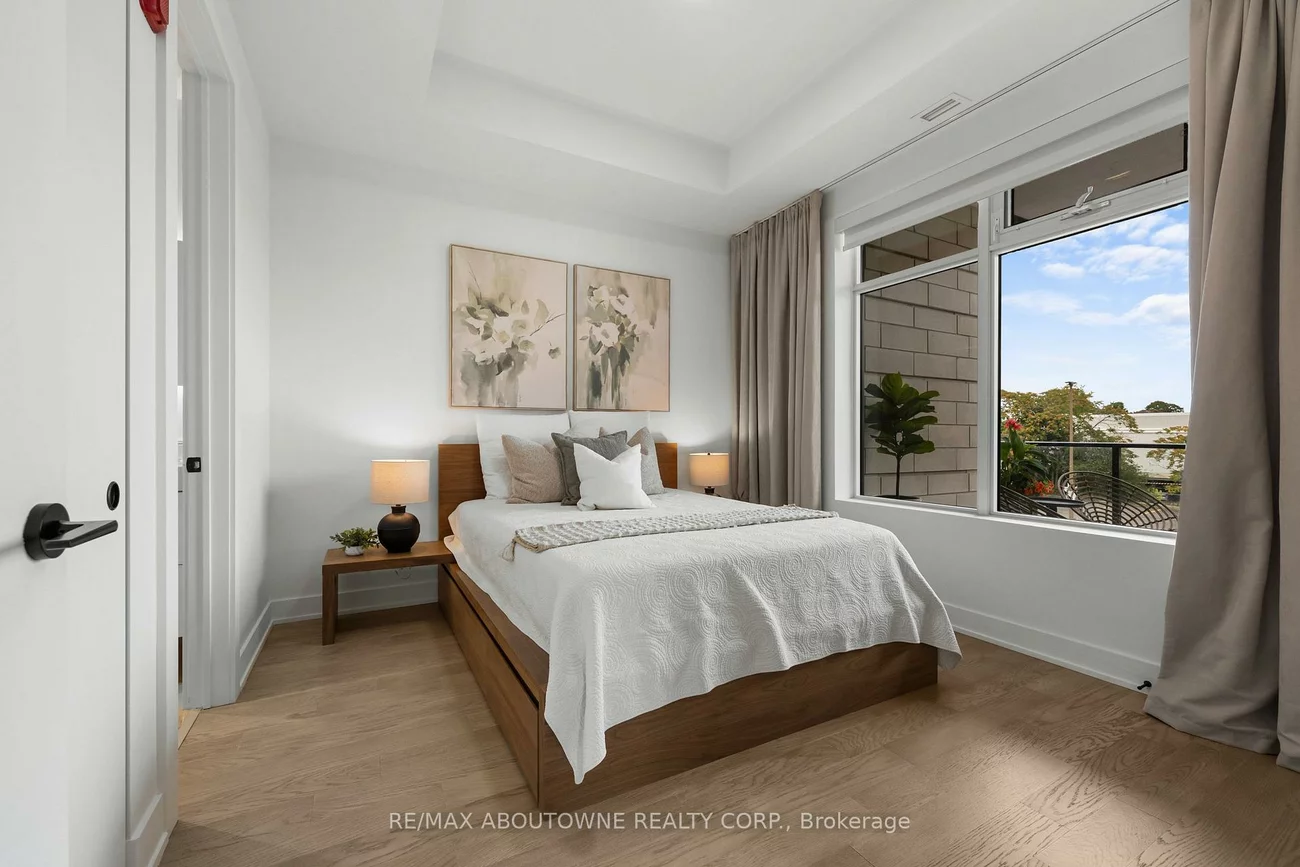 123, Maurice, 1002 - CO Central, Oakville