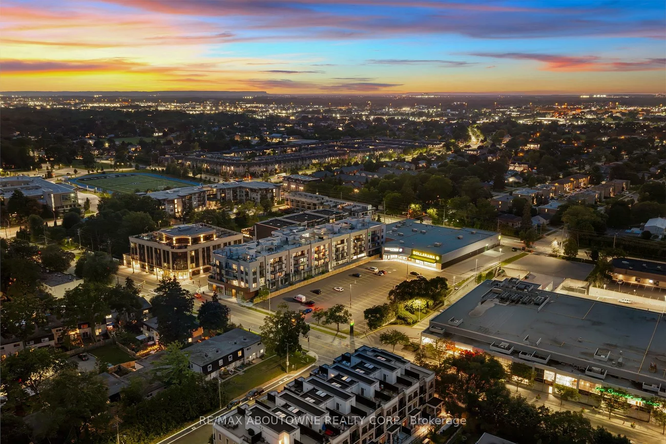 123, Maurice, 1002 - CO Central, Oakville