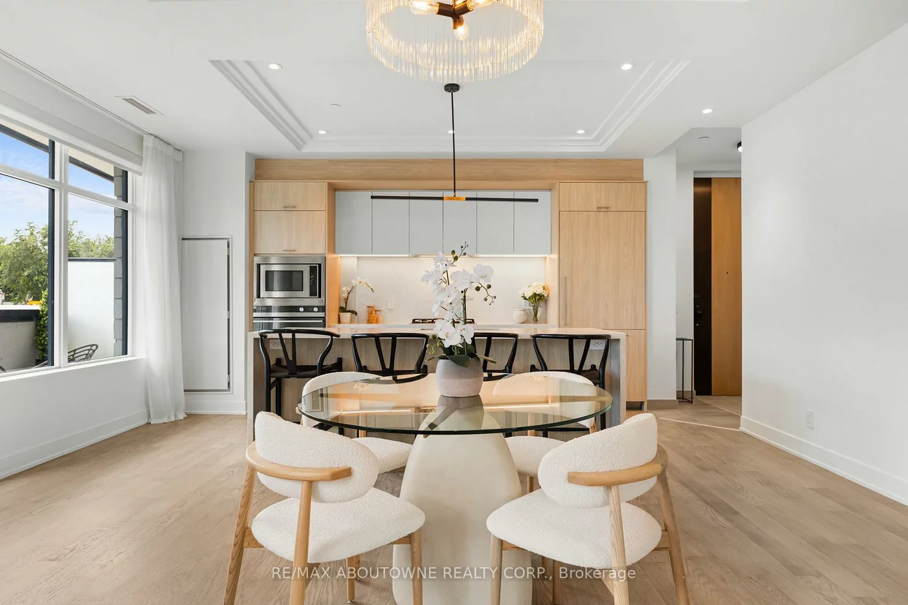 123, Maurice, 1002 - CO Central, Oakville