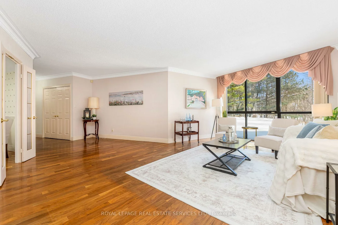1240, Marlborough, 1003 - CP College Park, Oakville