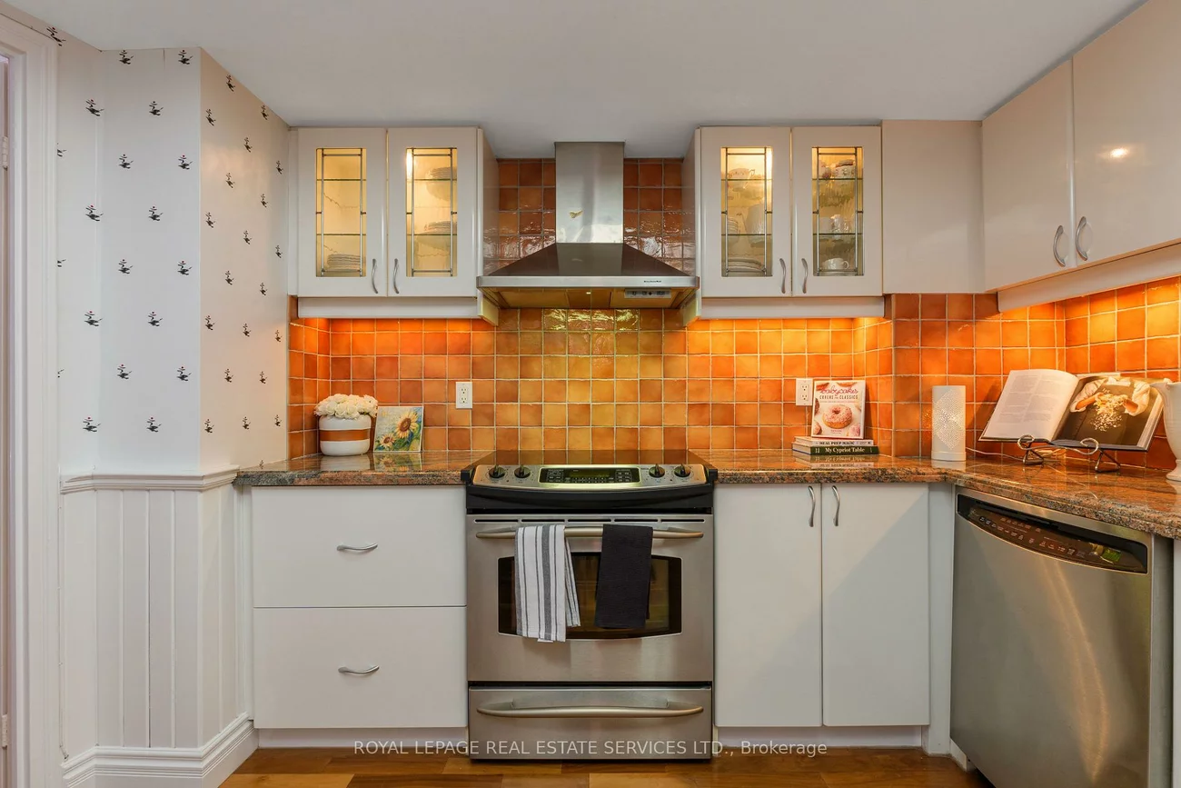 1240, Marlborough, 1003 - CP College Park, Oakville