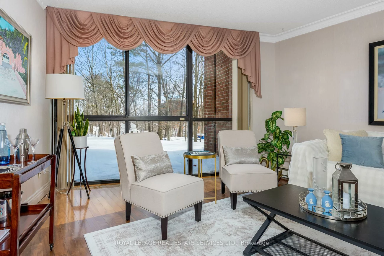 1240, Marlborough, 1003 - CP College Park, Oakville