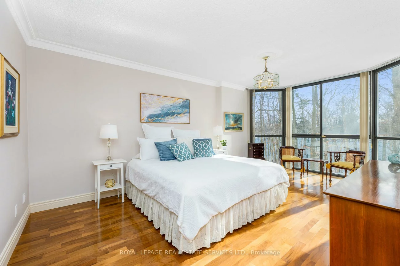1240, Marlborough, 1003 - CP College Park, Oakville