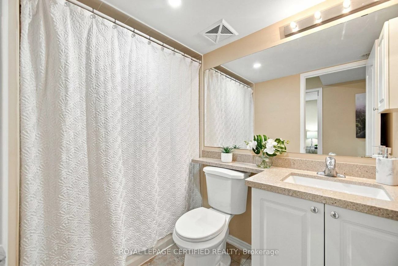 2551, Sixth, 1015 - RO River Oaks, Oakville