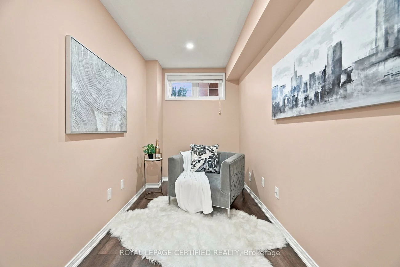 2551, Sixth, 1015 - RO River Oaks, Oakville