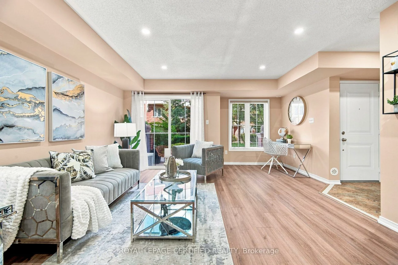 2551, Sixth, 1015 - RO River Oaks, Oakville