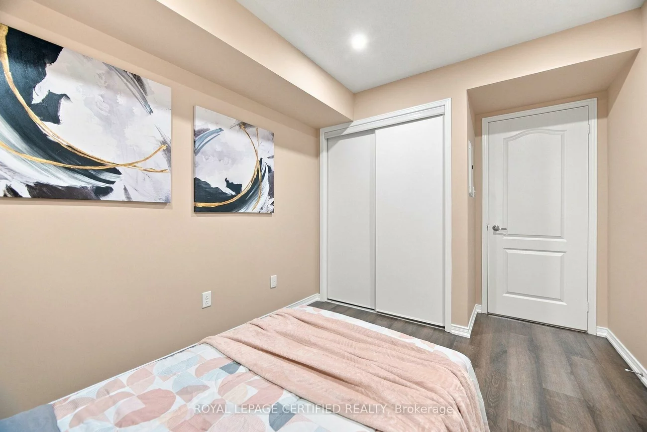 2551, Sixth, 1015 - RO River Oaks, Oakville