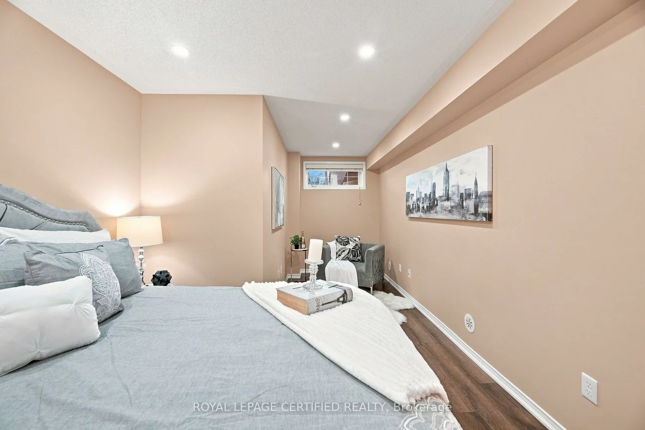 2551, Sixth, 1015 - RO River Oaks, Oakville