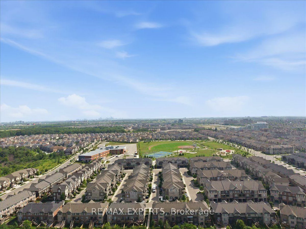 335, Wheat Boom, 1010 - JM Joshua Meadows, Oakville