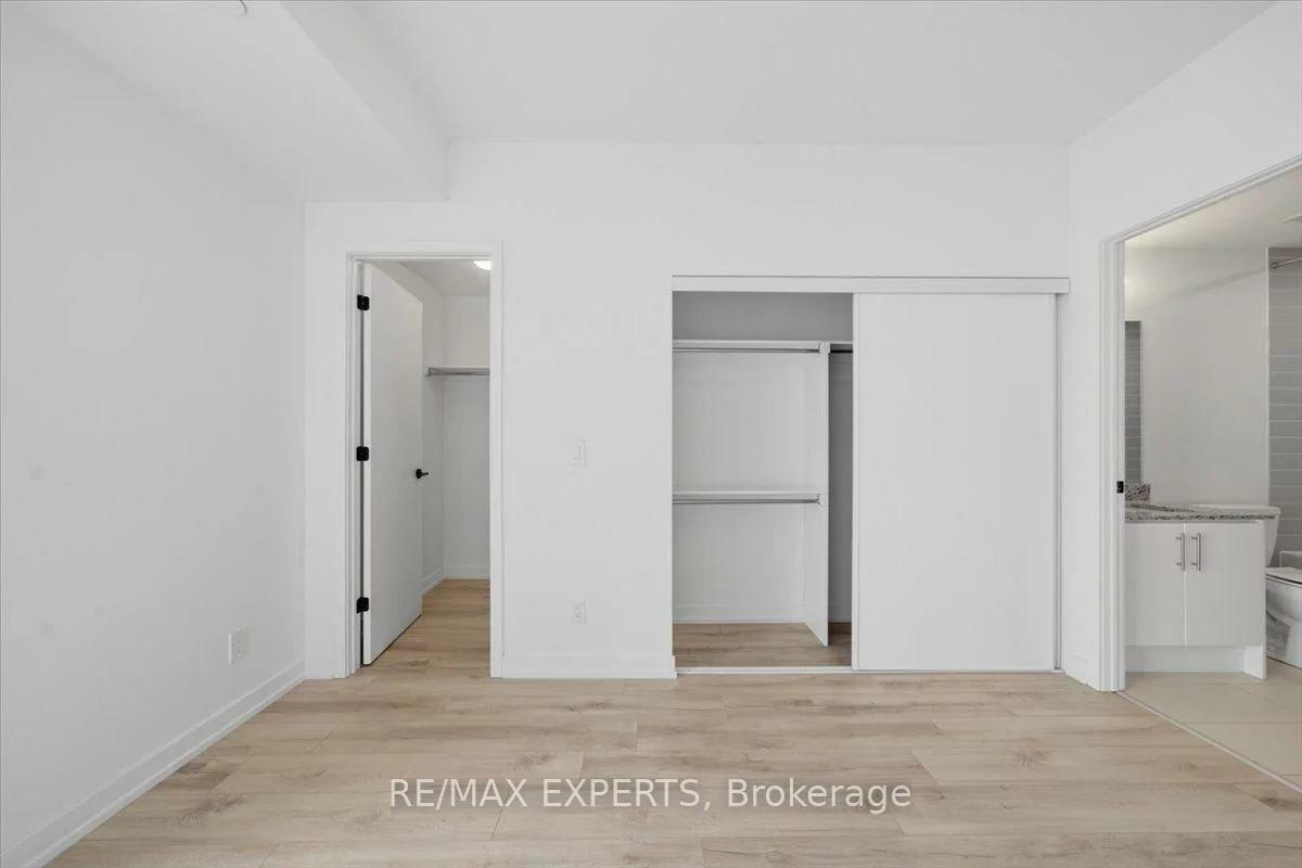 335, Wheat Boom, 1010 - JM Joshua Meadows, Oakville