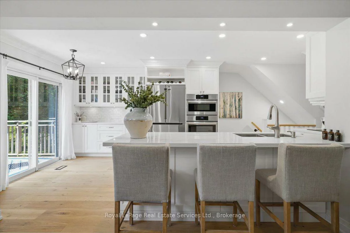 2120, Marine, 1001 - BR Bronte, Oakville