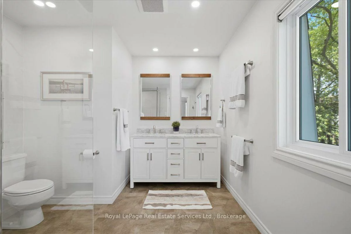 2120, Marine, 1001 - BR Bronte, Oakville