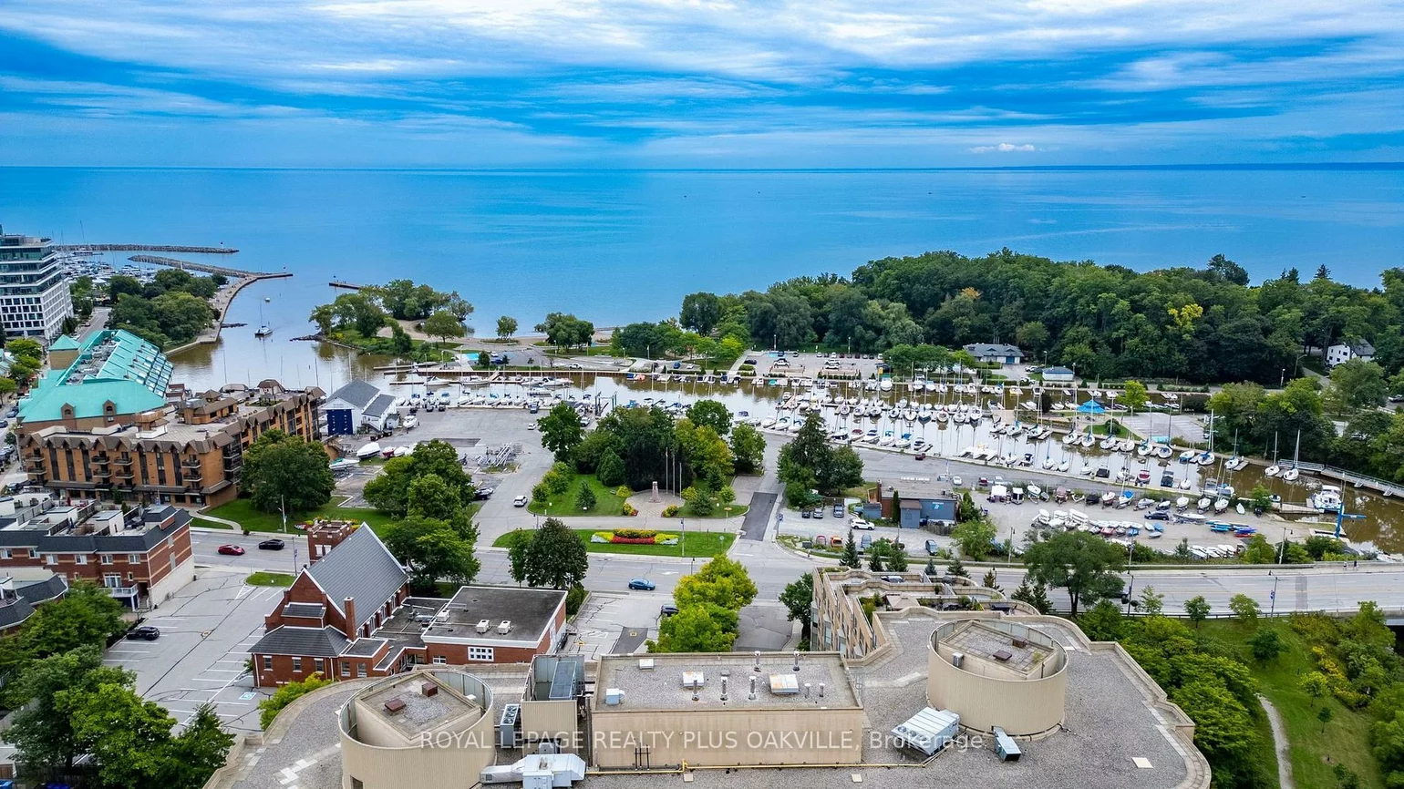 2511, Lakeshore, 1001 - BR Bronte, Oakville