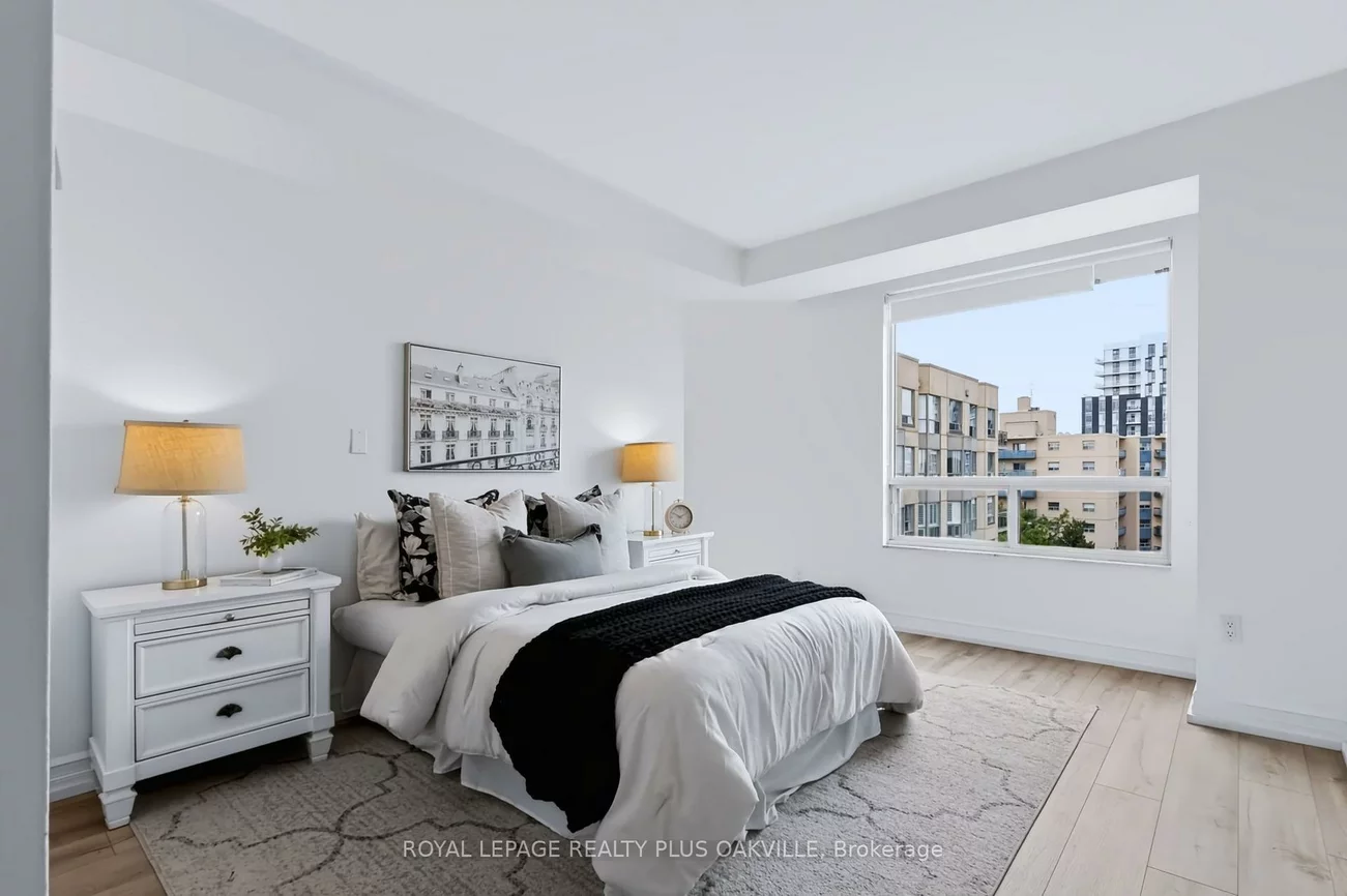 2511, Lakeshore, 1001 - BR Bronte, Oakville