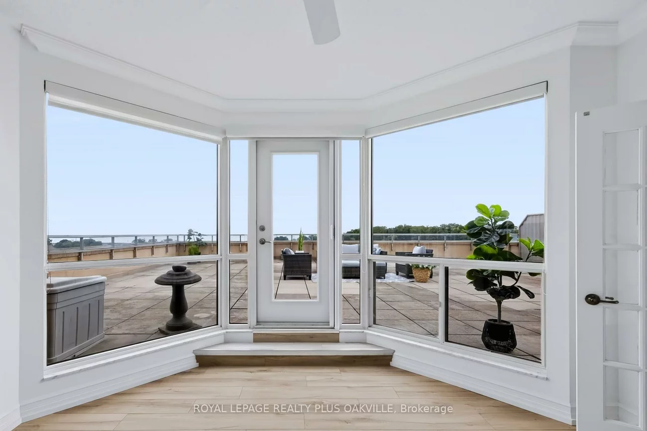 2511, Lakeshore, 1001 - BR Bronte, Oakville