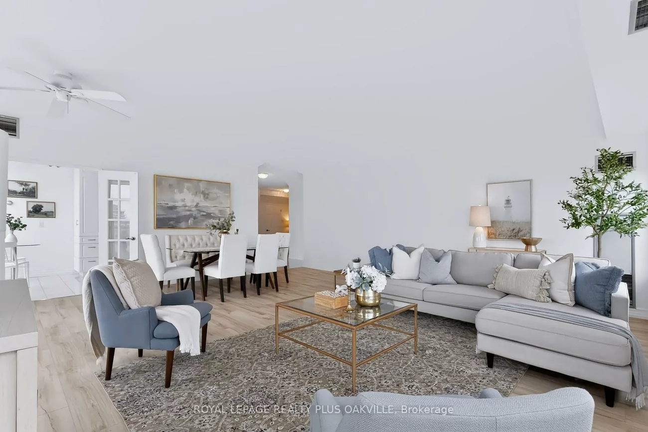 2511, Lakeshore, 1001 - BR Bronte, Oakville
